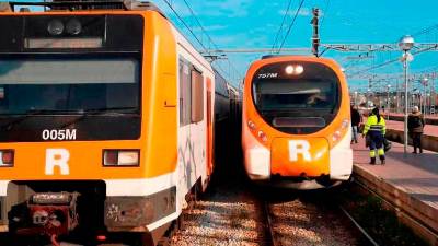 Imagen de archivo de dos trenes de Rodalies. Foto: Cedida