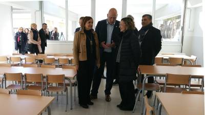 Inauguració del nou menjador escolar a càrrec de la consellera Meritxell Ruiz.