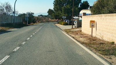 El accidente se produjo en esta carretera, el antiguo tramo entre El Vendrell y Valls. Foto: Àngel Juanpere