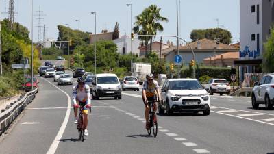 El traspaso debe permitir la construcción del carril bici entre la Via Augusta y Altafulla. FOTO: Pere Ferré