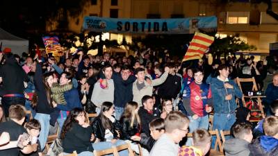 Aficionados del Barça en Riudoms. Foto: Alba Mariné
