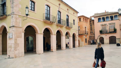 Imatge d'arxiu de la façana de l'Ajuntament d'Altafulla a la Plaça del Pou. Foto: DT