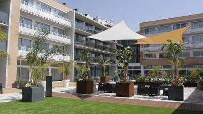 Aspecte de la zona \'chill out\' que ofereix el nou hotel d\'Altafulla. Foto: Pere Ferré