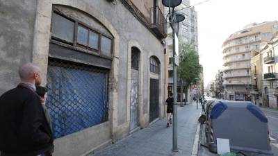 El inmueble afectado se encuentra en el número 16 de la calle Estanislau Figueras. Foto: pere ferré