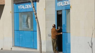 Imatge, aquest matí, d'una clínica dental Vitaldent a Tarragona. Foto: Lluís Milián
