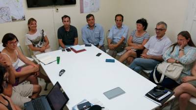 Imagen de la reunión a cuatro celebrada ayer en la sede de Ara Reus. Foto: F.Gras