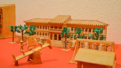 Exposici&oacute; de miniatures en fusta de Josep Loscos