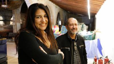 Los artistas Vicky Benítez y Àlvar Calvet forman parte del colectivo La Trastera. Foto: Pere Ferré