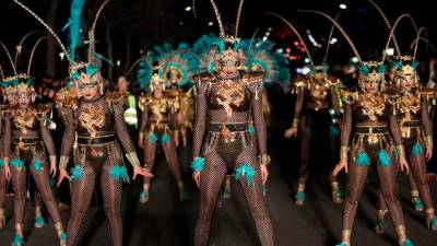 Desfilada de la rua de Carnaval. Foto: Francesc Torres
