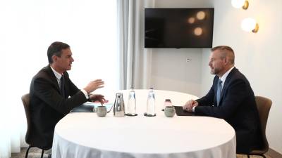 Pedro Sánchez en un encuentro con el presidente de Eslovaquia, Peter Pellegrini, en Bruselas. Foto: Pool Moncloa/Fernando Calvo