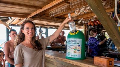 Reciclar vidre és important al restaurant Natural Beach Bar.