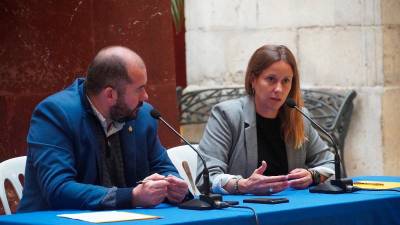 Los ediles de ERC Xavier Puig y Maria Roig, durante la comparecencia pública de ayer. Foto: Cedida