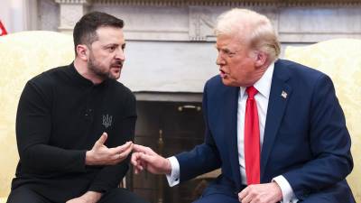 Volodímir Zelenski y Donald Trump, durante el encuentro. Foto: EFE