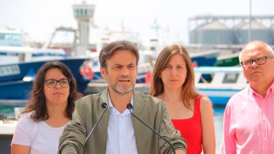 El candidato de Comuns, Jaume Asens, durante el acto de campaña que tuvo lugar ayer en el barrio del Serrallo, también en TGN. Foto: ACN