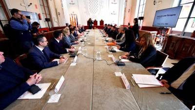 Imagen de la reunión entre Generalitat y Ayuntamiento de Tarragona. Foto: Marc Bosch