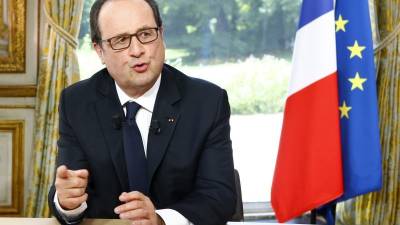 El presidente francés, François Hollande, en su discurso del Día de la Bastilla, previo a los atentados que mancharon de sangre la celebración nacional gala