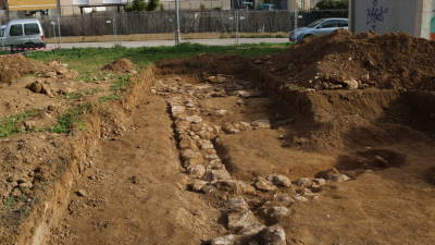 Los arqueólogos han encontrado muros destacados.
