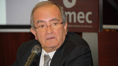 El president de Pimec, Josep Gonzàlez, en el transcurs de la roda de premsa on ha fet balanç del 2014. Foto: ACN