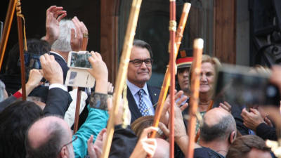 El president de la Generalitat en funcions, Artur Mas, al sortir de declarar al TSJC el 15 d'octubre. ACN