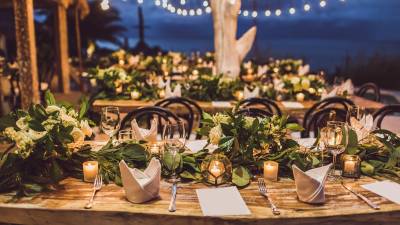 Imagen de una mesa de un restaurante de una boda. FOTO: Getty Images