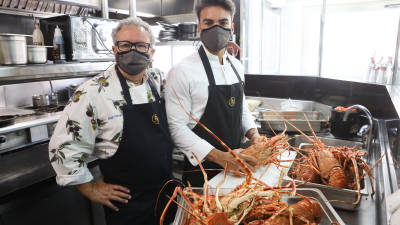 Diego y Rub&eacute;n Campos en el restaurante Rinc&oacute;n de Diego. FOTO: ALBA MARIN&Eacute;