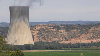 La central nuclear d’Ascó, al nord de la Ribera d’Ebre. Foto: Joan Revillas
