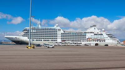 El Silver Moon, primer crucero de la temporada en Tarragona. Foto: ACN