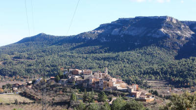 Perspectiva completa del municipio de Capafonts, ubicado en las Muntanyes de Prades. FOTO: ALBA MARINÉ