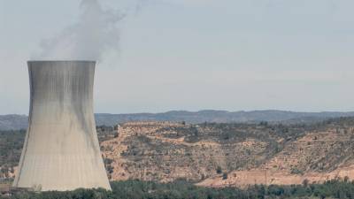 La central nuclear d’Ascó, a la comarca de la Ribera d’Ebre. foto: Joan Revillas