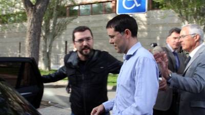 Carles Abelló sortint dels jutjats de Reus el passat dijous