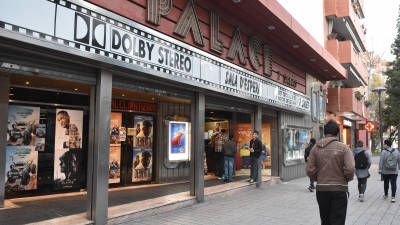 Imagen del exterior del Cine Reus Palace situado en la calle Batan. FOTO: ALFREDO GONZÁLEZ