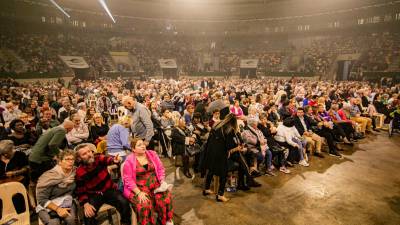 Más de 2.600 personas acudieron a ver al cantante andaluz. Foto: Àngel Ullate