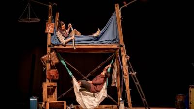 ‘La casa més petita’ es una adaptación del espectáculo original ‘La casa más pequeña’ de Yarleku Teatro.