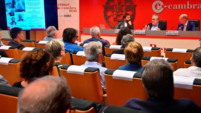 Peraire, Just y Díaz, ayer en la sala de actos de la Cambra de Comerç de Reus. Foto: Alfredo González