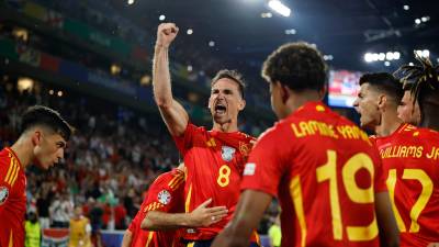 Fabián celebra su segundo gol en la Eurocopa y el tanto que supuso el 2-1 frente a Georgia. foto: efe