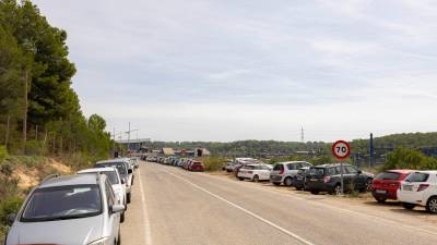 Desde el inicio de las obras en la línea de la costa se han incrementado los usuarios y los coches que van a La Secuita. foto: Àngel Ullate