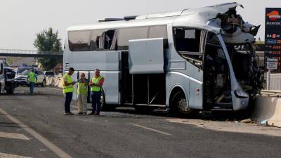 Un muerto y 35 heridos en el choque de dos autobuses que iban a Algeciras