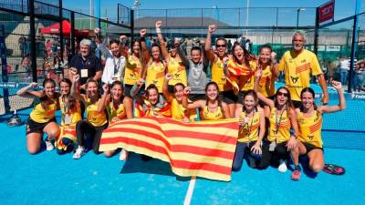 Anna Cortiles y Ainara Pozuelo formaron parte de la Selecció Catalana. Foto: FCP