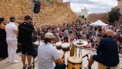 La nueva Plaça de la Rumba durante el octavo Vermut Rumber. foto: Àngel Ullate