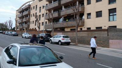 El inmueble se encuentra en la calle Flix de Constantí. Foto: Fabián Acidres