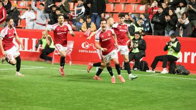 Joan Oriol celebra su tanto conseguido ante el Barça Atlètic en el Nou Estadi Costa Daurada. foto: àngel ullate