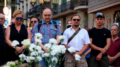 Familiares y víctimas del 17-A en el sexto aniversario de los atentados. Foto: ACN