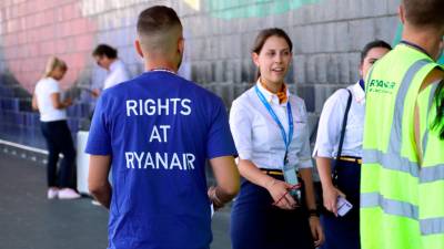 Trabajadores de Ryanair manifestándose. Foto: ACN