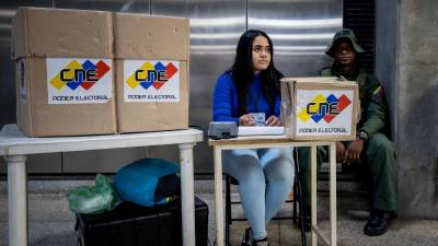 Además del líder chavista, también compite en estos comicios el exembajador Edmundo González Urrutia, quien lidera las encuestas