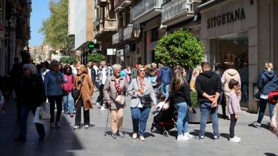 La calle Llovera de Reus, el pasado fin de semana. Foto: Alba Mariné