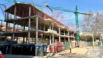 Foto actual de una promoción de viviendas nuevas en construcción en Reus. FOTO: alfredo gonzález