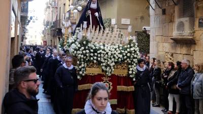 La Soledat, cierra las procesiones de la Semana Santa de Tarragona