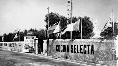 1960. Restaurante Hostal Sol-Rich. Foto: Arxiu Rafael Vidal Ragazzon / Fot&ograve;graf Seg&uacute;  / Tarragona Antiga