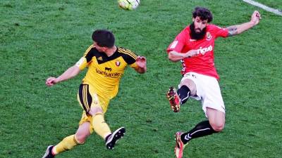 Marcos De la Espada jugó sus últimos minutos con la camiseta del Nàstic en el partido de vuelta del play-off ante Osasuna. Foto: Lluís Milián
