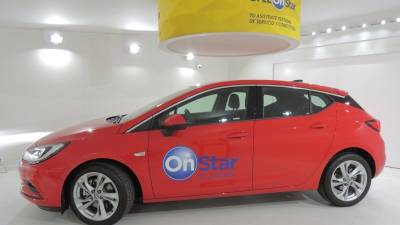 Este showroom es un espacio dirigidos a los potenciales clientes de Opel.
